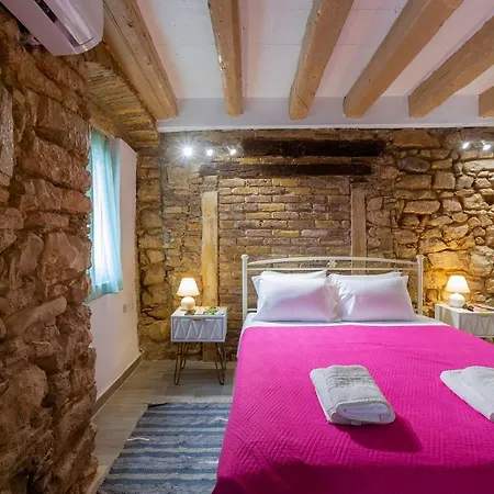 Venetian Sterna Casa * Corfu (city)